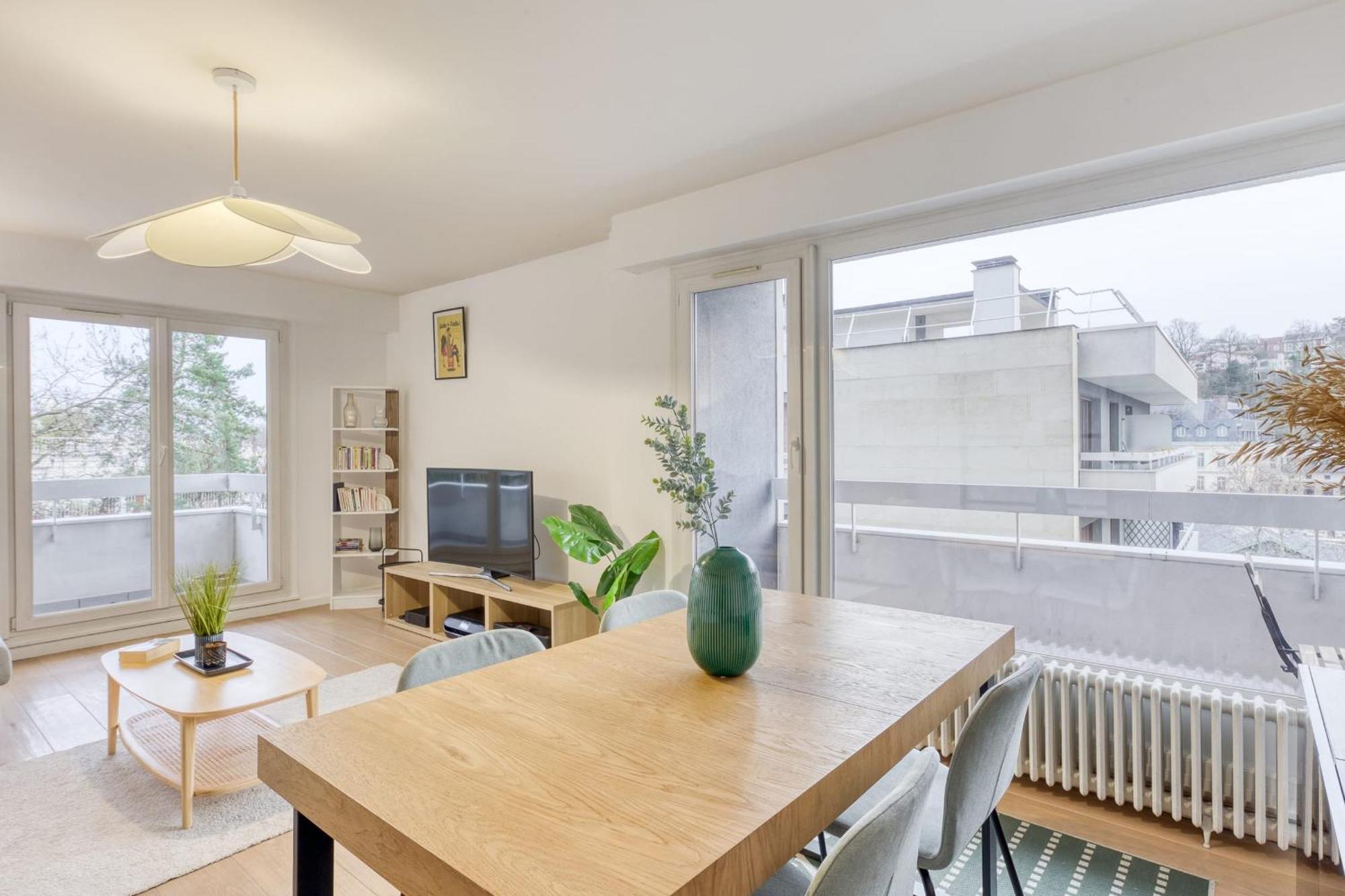 Grand Appartement Spacieux - Proche Paris Sèvres Exterior foto