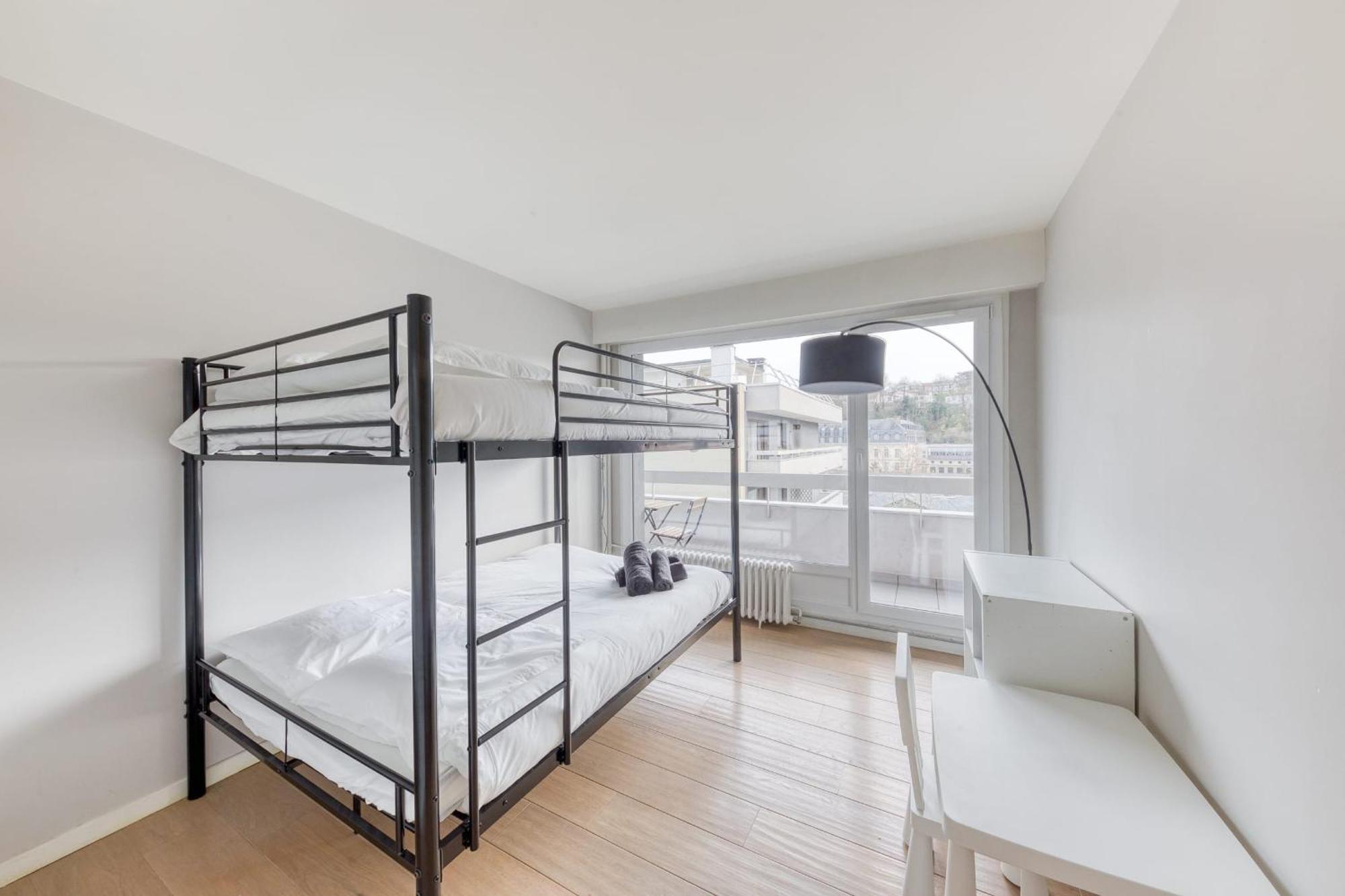 Grand Appartement Spacieux - Proche Paris Sèvres Exterior foto